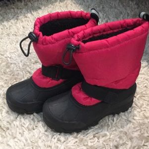 Kids pink and black snow boots